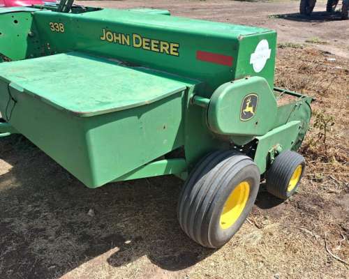 Enfardadora John Deere 338