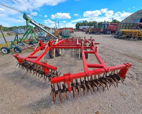 Cincel Rastrojero Juber de 11 Arcos con Cuchillas y Rotopal