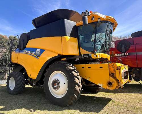 Cosechadora New Holland CR7.90 2019 - Draper Maizco 45 Pies