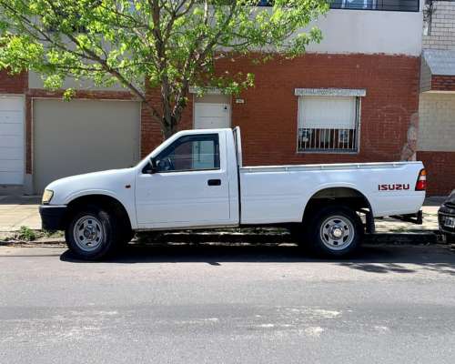Isuzu 3.1 Turbo 4X4 Cabina Simple
