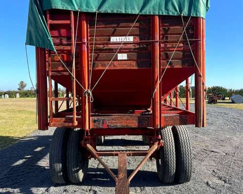 Tolva Semillera Comofra de 20tn con Rodado Dual