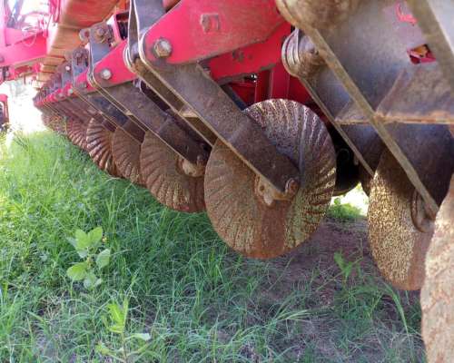 Sembradora Bertini 32.000 A:2012 de 36 a 21 Excelente