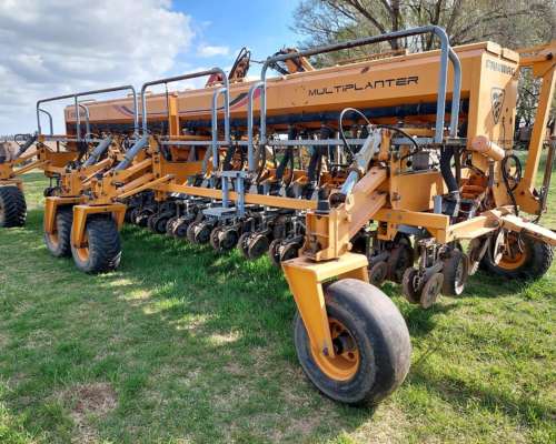 Sembradora Fabimag Multiplanter 18/52