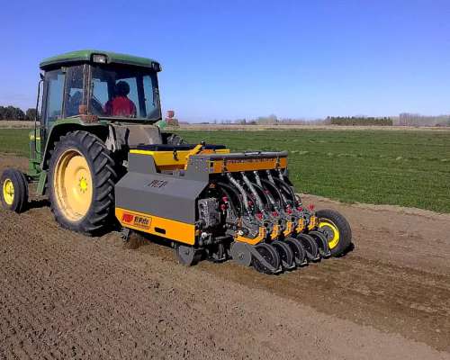 Sembradora de Hortalizas el Pato SH Neumatica