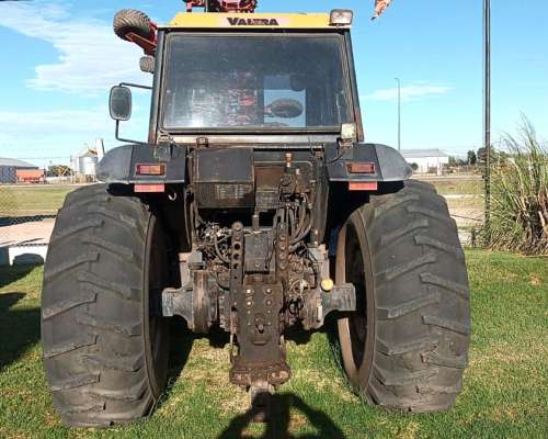 Tractor Valtra BH 180 - Disponible, Cnel Suarez