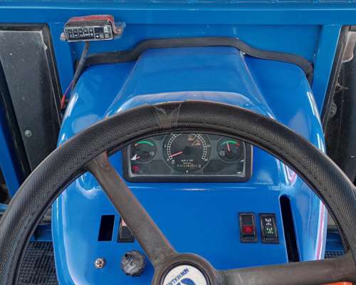 New Holland 8030 año 2008
