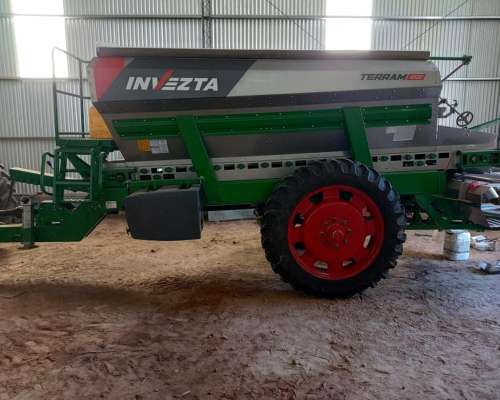 Fertilizadora Invezta Terram 4500