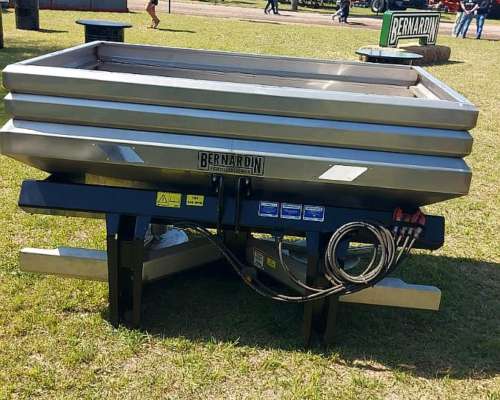 Fertilizadora 2750/3000/3500/3750/4000l Vortex Bernardin