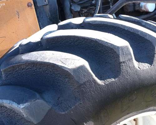 Tractor Valtra BH 180 - Disponible, Cnel Suarez