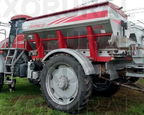 Fertec, Fertil 824, 2014 Motor Cummins 240 HP, 8000 Hs