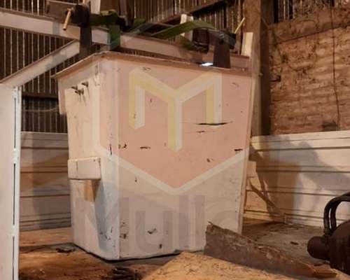 Ford Cargo 1317e Modelo 2010 con Hidro Grúa