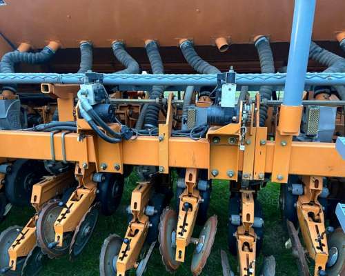 Sembradora Agrometal TX Mega año 2016