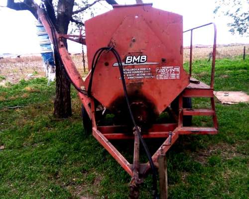 Carro Mezclador/racionador BMB 2.5tn para Cerdos