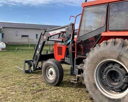 Massey Ferguson 292, con Pala Omar Martin