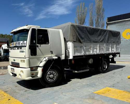 Ford Cargo 1722 Usado con Carroceria y Acoplado Nqnmaq