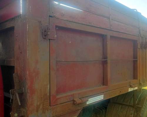 Volcadora con Baranda Desmontable