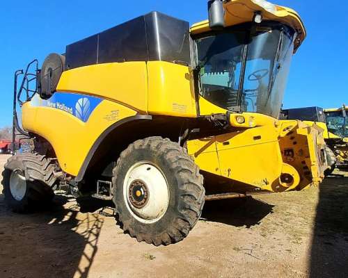 Cosechadora CR 9060 - año 2013