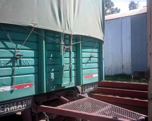 Acoplado Hermann Baranda Voocable 2007