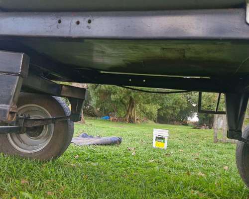 Acoplado Tanque 2000l con Bomba de Gasoil y Cubiertas