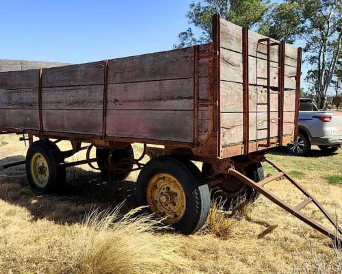 Acoplado Playo de 8 TN. de 4.5 X 2 MS.