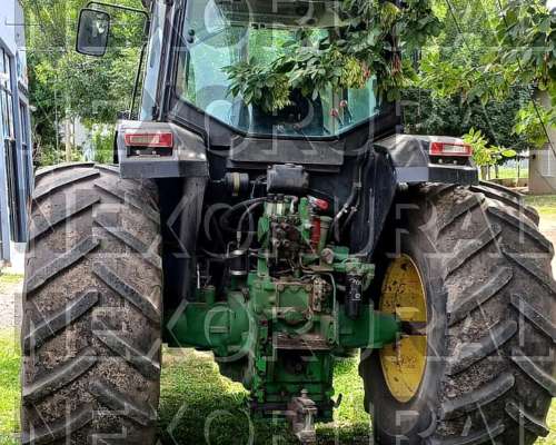 Jd 7505, año 2004. 5.376 HS. 145 HP. Rodado Paton.