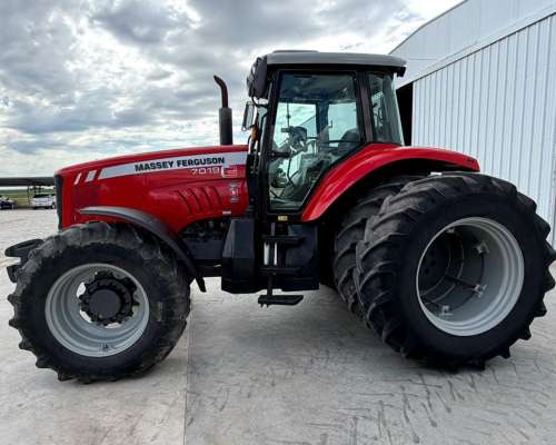 Tractor Massey Ferguson 7019