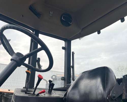 Tractor John Deere 6600