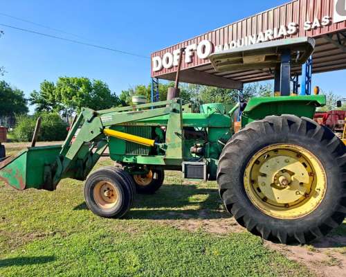 Tractor John Deere con Pala