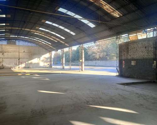 Vendo Predio + Nave + Oficinas Cordoba Velez Sarfield 4800