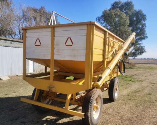 Tolva Semillera Marca Ascanelli 7 TN