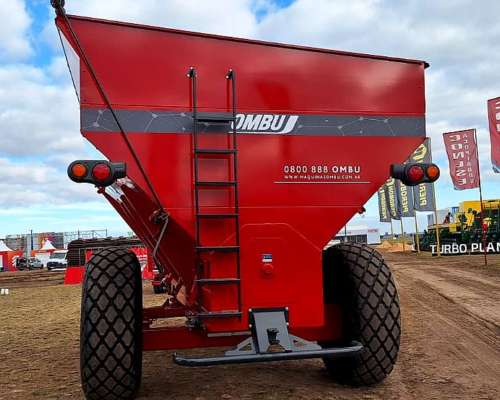 Tolva CRV 26 ARO Bolitas C/ Balanza y Cubiertas