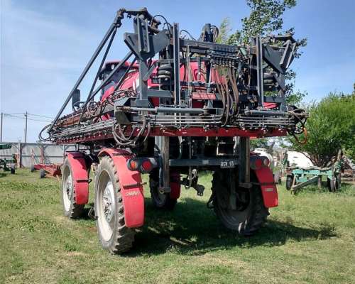 Pulverizadora Ombu PAO 3300 Litros 28 Mts de Botalon