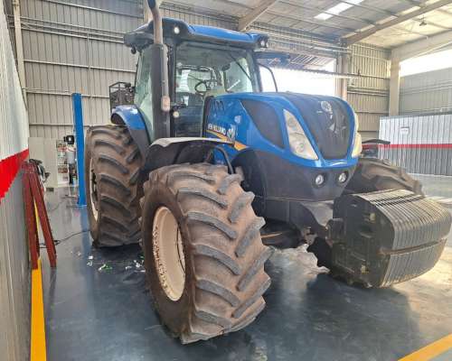 Usado - New Holland - T7-215 - año 2022 - 4wd - Piloto