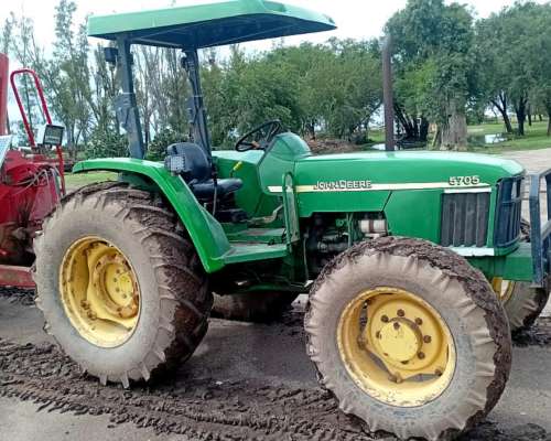 John Deere 5705 85hp. año 2010.
