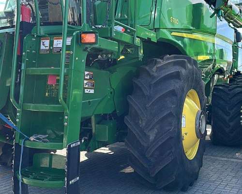 John Deere S780 con Draper de 45 Pies con Piloto