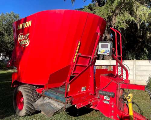 Akron año 2015 en Excelente Estado