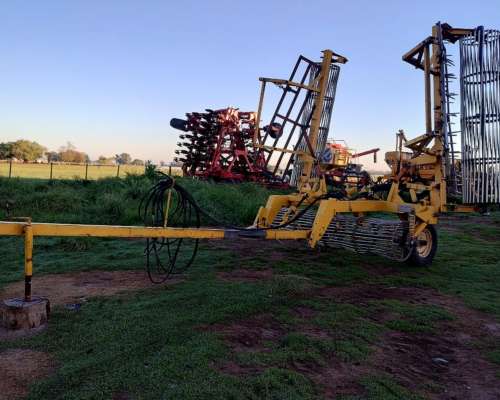 Rolo Hidraulico con Rastra