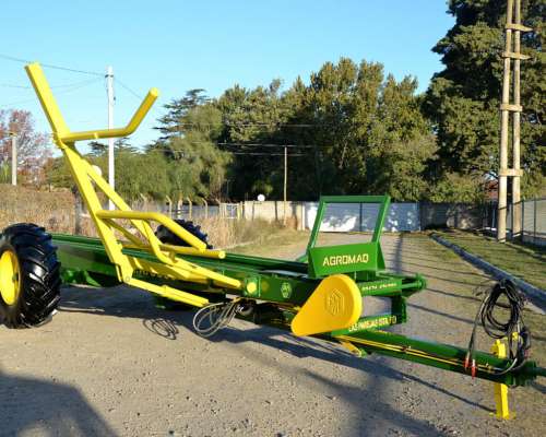 Cargador y Transportador de 6 - 7 Rollos Hidráulico Agromaq