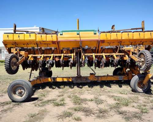 Sembradora Agrometal TX de 14 a 42 Autotráiler