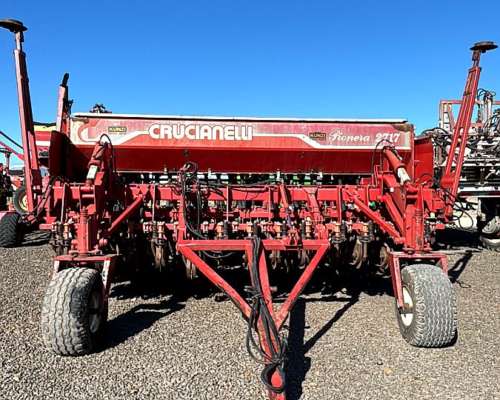 Sembradora Crucianelli Pionera 2717