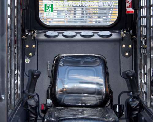 Minicargadora Wecan XT 650