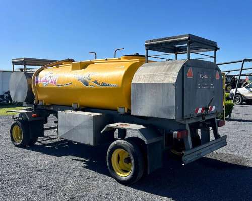 Acoplado Tanque Combinado Metalpaz de 3500 Lts de Agua