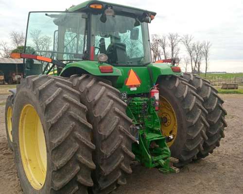 Tractor John Deere 8330
