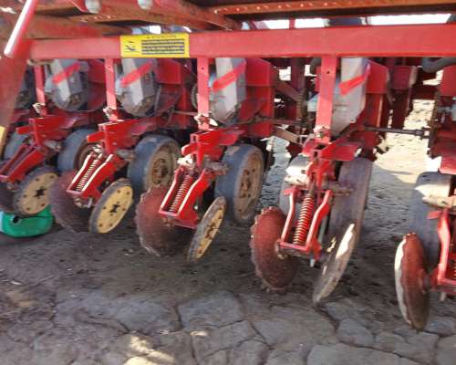 Sembradoradora Giorgi Precisa 8.000 16 a 52c Neumatica
