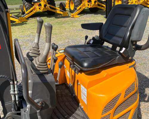 Miniexcavadora Taurus XN16 - Giro 360°