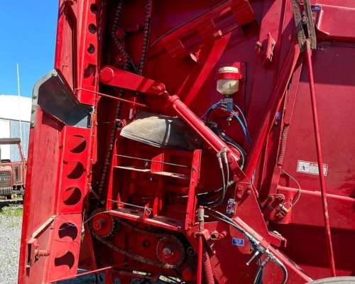 Rotoenfardadora Mainero 5887 año 2022