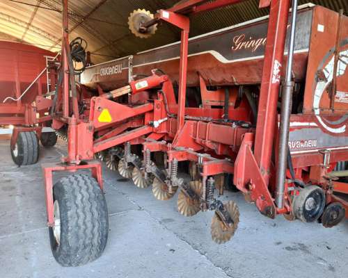 Sembradora Crucianelli 14 a 52 cm Neumático a Estrenar