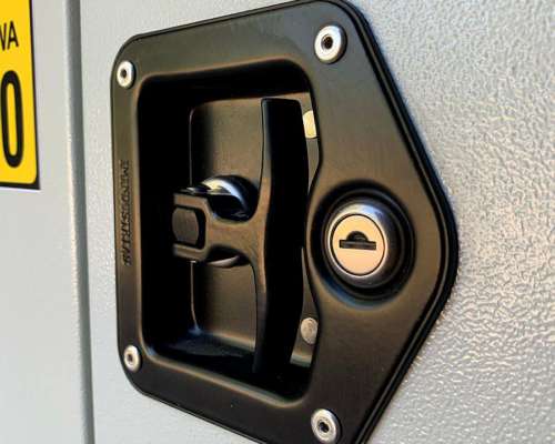 Grupo Electrógeno FPT Iveco 232 KVA (cabinado)