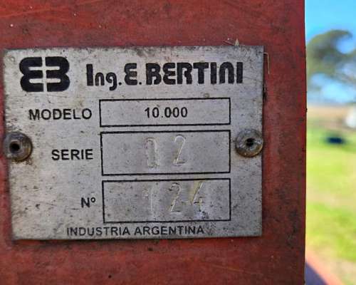 Vendo Sembradora Bertini 10.000 con Kit de Gruesa
