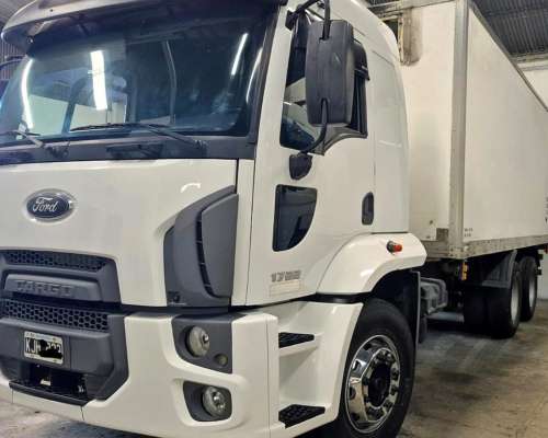 Camión Ford Cargo 1722 (año 2011)